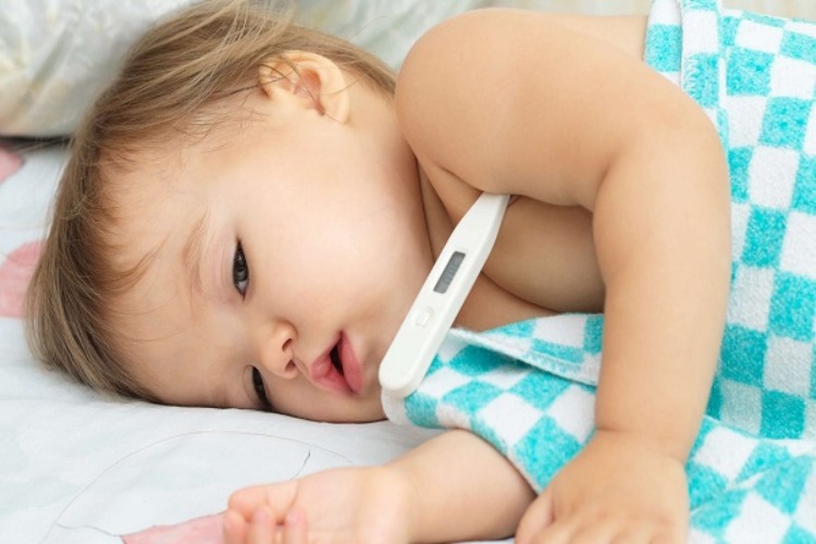 Bí quyết nhận biết trẻ sơ sinh khi bị sốt