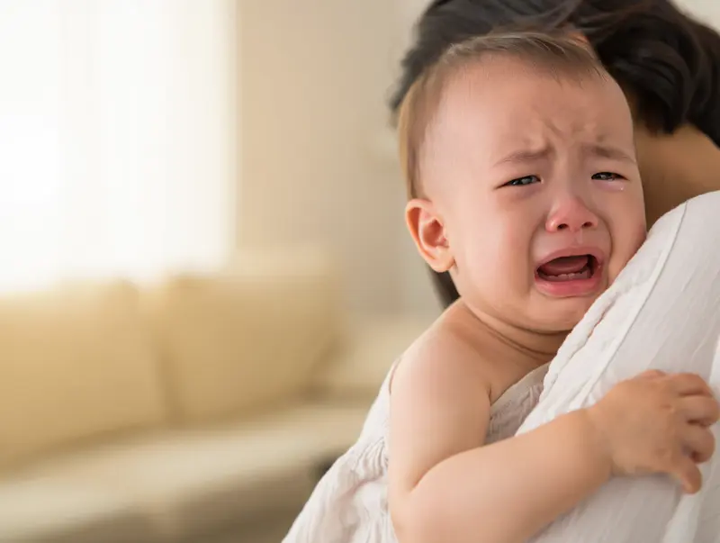 Trẻ khóc tím tái là gì?